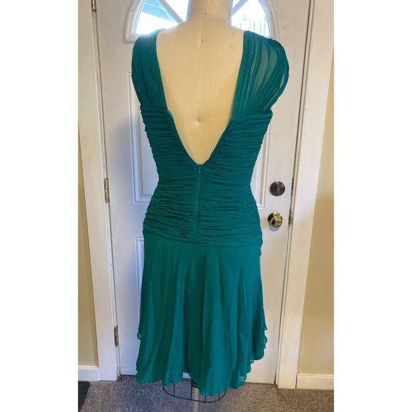 Green silk Tadashi Shoji formal chiffon dress - Picture 3 of 6